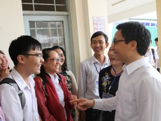 Phó thủ tướng kiểm tra công tác coi thi ở Cần Thơ