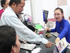 Ngày đầu tiên bán vé tàu Tết Mậu Tuất 2018