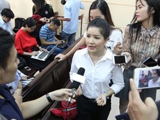 Ngọc Trinh nói gì khi thắng kiện Nhà hát Kịch TP.HCM?