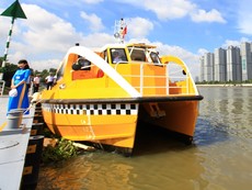 Trải nghiệm buýt sông đầu tiên ở TP.HCM