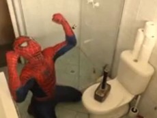 Clip: Khi thánh nhọ Spiderman bị Thor chơi khăm