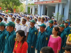 Buổi chào cờ tại đảo Sinh Tồn thuộc quần đảo Trường Sa