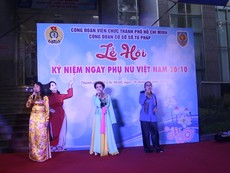 Tưng bừng Lễ hội kỷ niệm Ngày phụ nữ Việt Nam