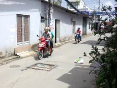 Nhiều nắp cống hư hỏng gây nguy hiểm ở quận Bình Tân