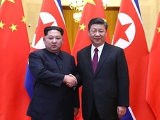 Clip: Ông Kim Jong-un gặp ông Tập Cận Bình ở Trung Quốc