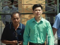Clip: Tòa tuyên trả hồ sơ vụ chạy thận chết người ở Hòa Bình