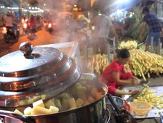 Món ngon độc đáo: Mía hấp lá dứa