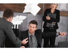 Như thế nào là sa thải người lao động trái pháp luật?