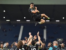 Quyết định lịch sử giúp Chelsea vô địch Premier League
