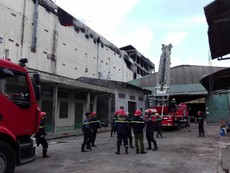 Vụ cháy ở Cần Thơ: Lửa bùng phát trở lại