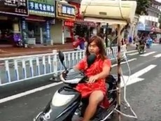 Giải pháp giảm nóng nực khi đi xe máy