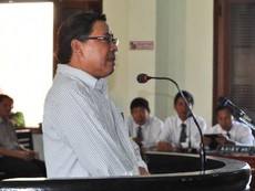 Nguyên chủ tịch huyện Đông Hòa bị đề nghị 12-13 năm tù