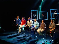 Sởn da gà với bản cover mới của 'Hotel California'