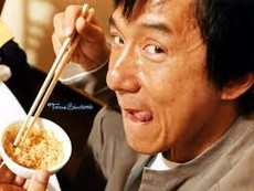 10 thế võ hài hước nhất của Thành Long