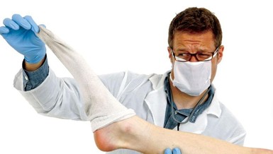 Nhập viện vì thói quen... ngửi vớ thối mỗi ngày