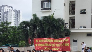 Cư dân phản đối ban quản trị về phí bảo trì