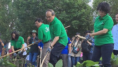 TP.HCM vận động dân không xả rác