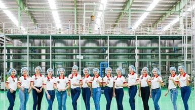 Hoa khôi Sinh viên tham quan nhà máy hiện đại Tân Hiệp Phát