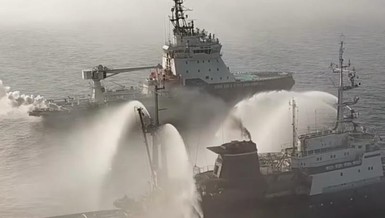Tàu chiến Nga phô diễn sức mạnh trong tập trận Vostok 2018