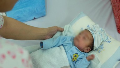 123 ngày sống sót kỳ diệu của bé trai sinh non chỉ 700 g
