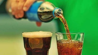 Uống nước ngọt không giúp bạn giải khát