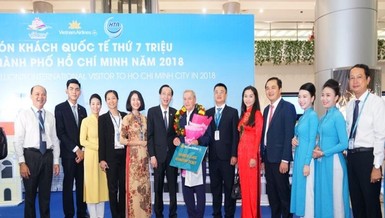 TP.HCM đón vị khách quốc tế thứ 7 triệu