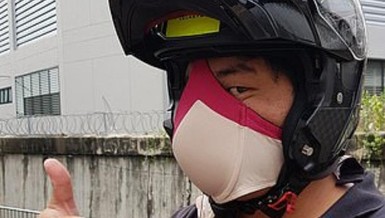 Không khí ô nhiễm, người Thái dùng 'khô mực' thay khẩu trang