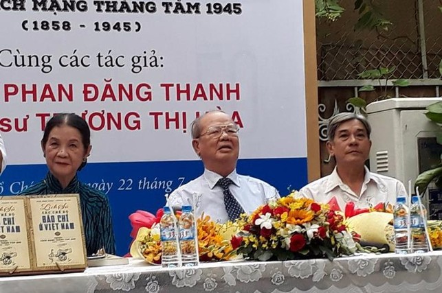 Ra mắt: Lịch sử các chế độ báo chí ở Việt Nam 1858-1945
