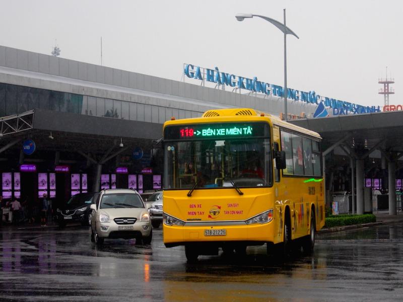 Hành khách ‘thờ ơ' với xe buýt sân bay Tân Sơn Nhất Thời
