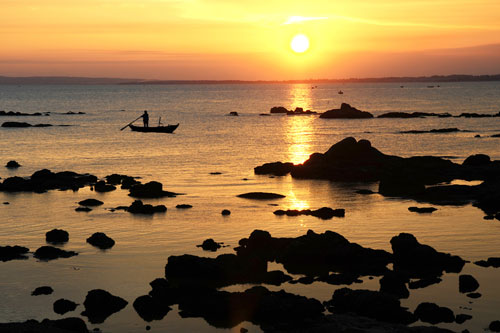 Xin đổ thêm xuống biển Bình Thuận 2,4 triệu m3 bùn cát