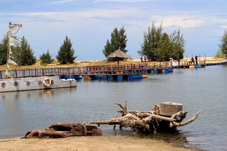 'Chảy nước miếng' với chợ hải sản ở Hồ Tràm - ảnh 15