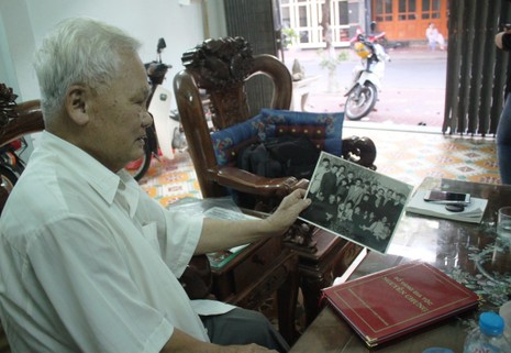 Bia tưởng niệm