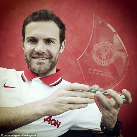 Juan Mata “mừng rơi nước mắt” nhận giải thưởng từ M.U - ảnh 1