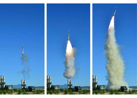 Thử tên lửa thành công, ông Kim Jong-un nhớ cha - ảnh 2