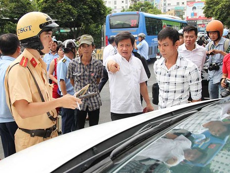 ‘Không dẹp sạch vỉa hè, tôi sẽ về vườn’ - ảnh 2