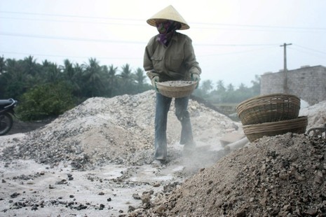 Tang thương gia đình bị ngạt khí lò vôi - ảnh 9