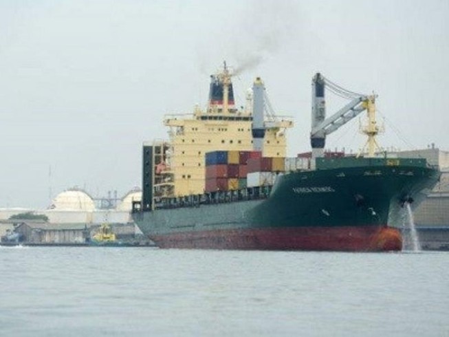 Cướp biển tấn công tàu Thụy Sĩ, bắt cóc 12 thuyền viên