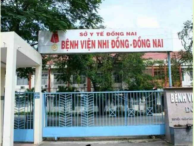 Bé 2 tuổi bị cướp giật điện thoại trong bệnh viện