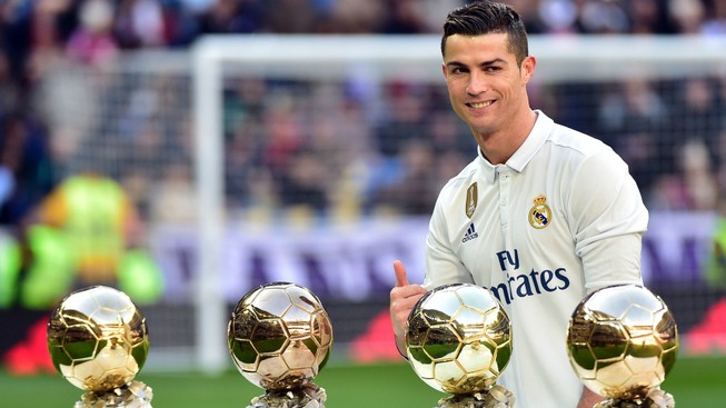 Ronaldo: 'Tôi muốn có 7 đứa con'