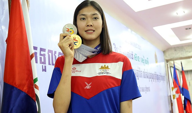 Thủ tướng Campuchia hỗ trợ cho nhà vô địch Asiad