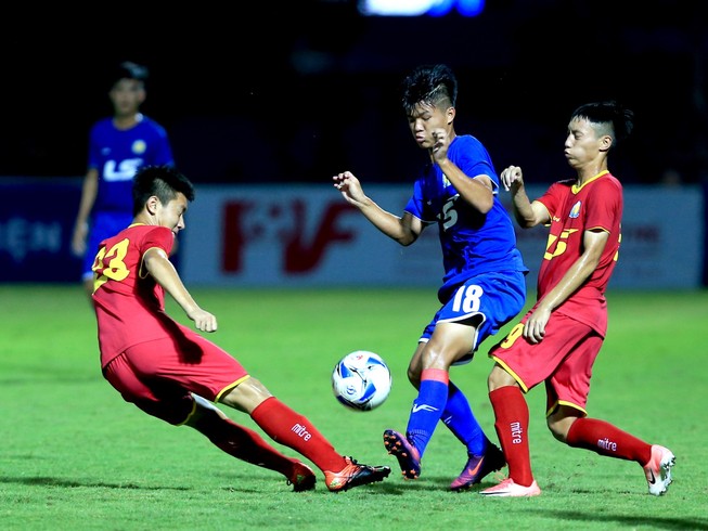 Nảy lửa 2 cặp đấu bán kết