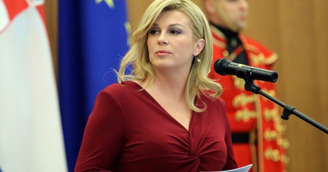 Thủ tướng Medvedev xem Nga - Croatia cùng Tổng thống Kolinda