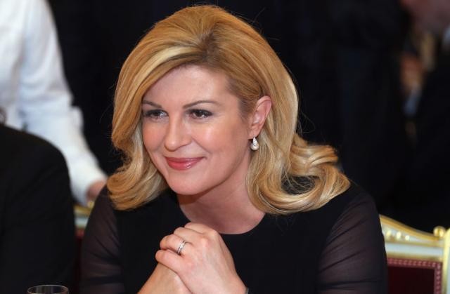 Tổng thống xinh đẹp Kolinda nói gì với Thủ tướng Medvedev?