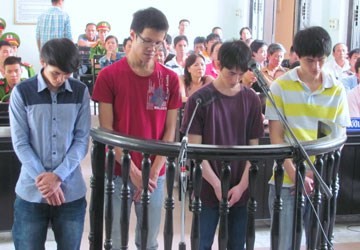 Chuyện cảnh sát giao thông bị tống tiền