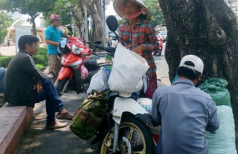 Kinh nghiệm nước ngoài: ‘Hàng rong’ được bán cố định