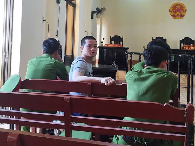 Dẫn giải nhân chứng không được, tòa hoãn xử