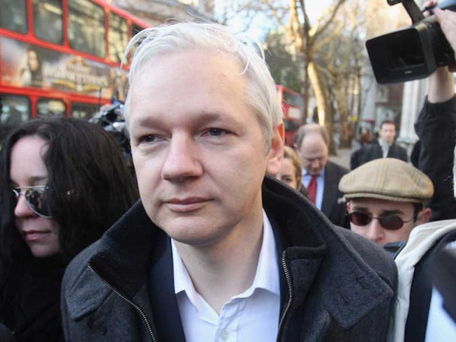 ‘Quyền lực ngầm’ WikiLeaks đã về đội ông Trump?