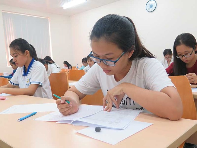 Hơn 1.800 HS THPT làm thử bài thi kiểm tra năng lực