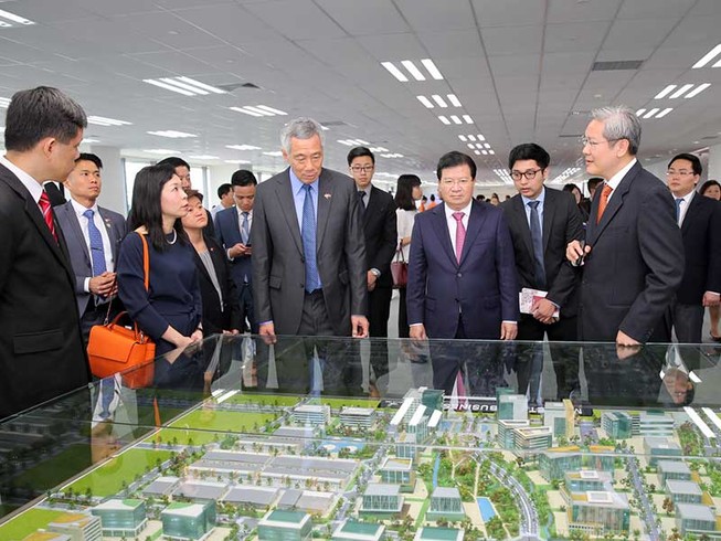 Thủ tướng Singapore khai trương trung tâm DN tại TP.HCM