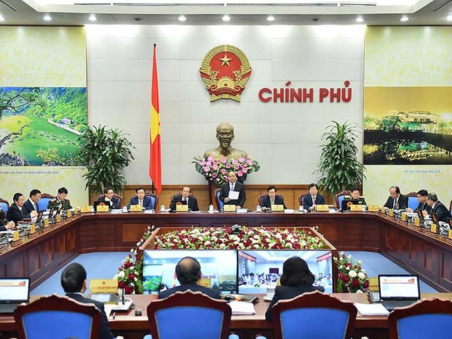 Họp trực tuyến, tiền tỉ hay tiền triệu?